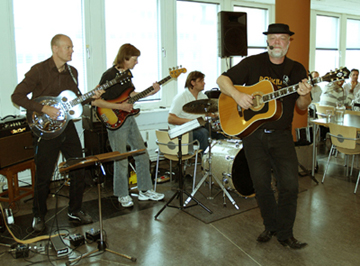 Tom Frederiksen & band spiller for MyTravel/Spies Rejser